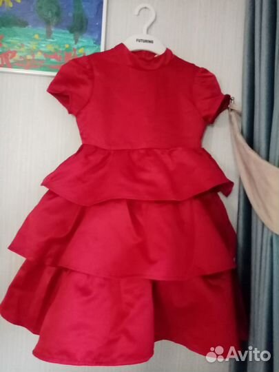 Платье для девочки 3х 4х лет нарядное