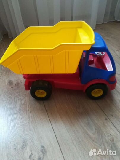 Игрушка грузовик