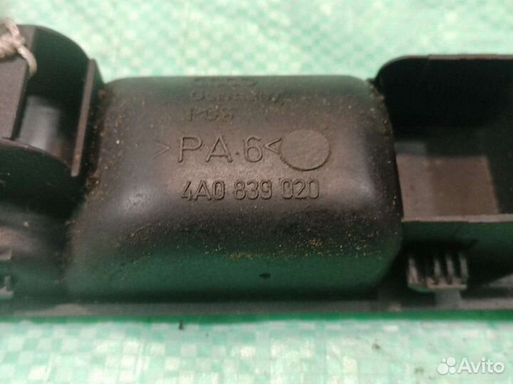 Ручка двери задняя правая Audi А6 С4