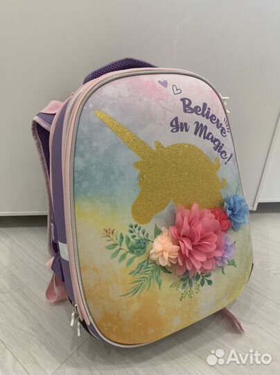 Новый школьный рюкзак для девочки