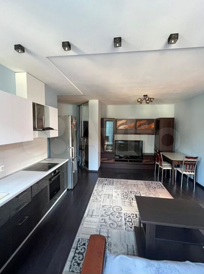 3-к. квартира, 91 м², 4/5 эт.