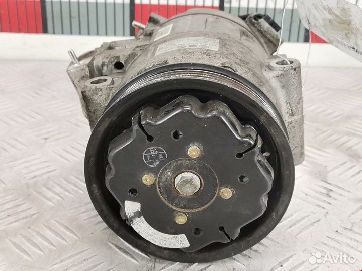 Компрессор кондиционера для Volkswagen Bora