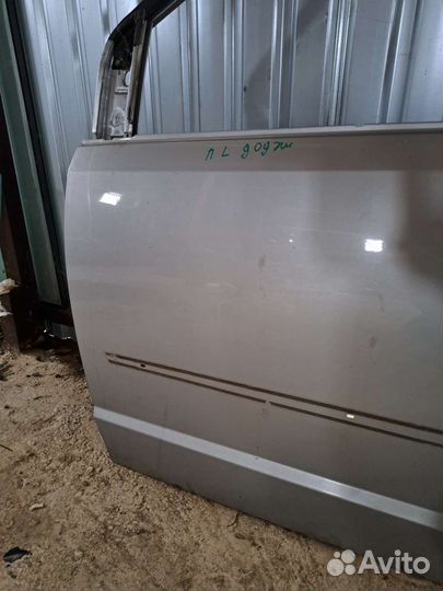 Дверь на Dodge Caravan 5