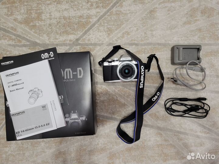 Фотоаппарат Olympus OM-D E-M10 Mark II