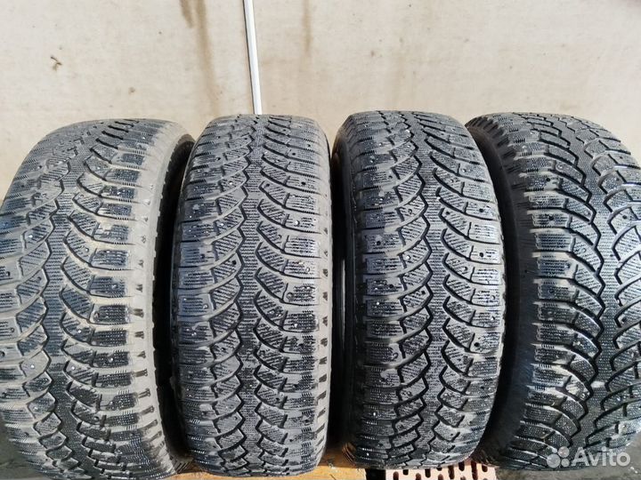 Bridgestone Blizzak Ice 275/65 R17