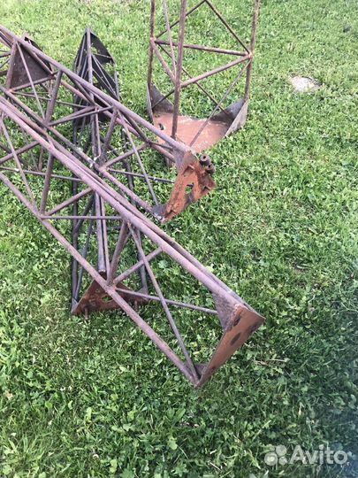 Небольшая мачта