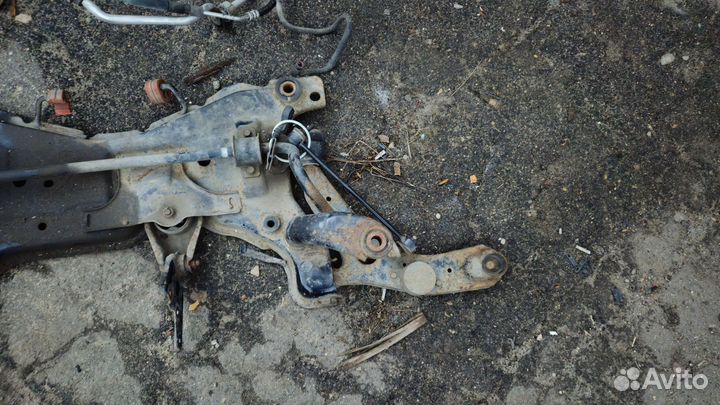 Подрамник передний мазда 3бк