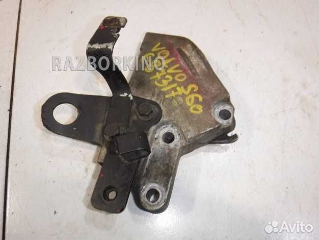 Кронштейн двигателя