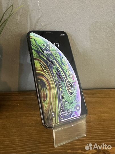 iPhone Xs, 64 ГБ