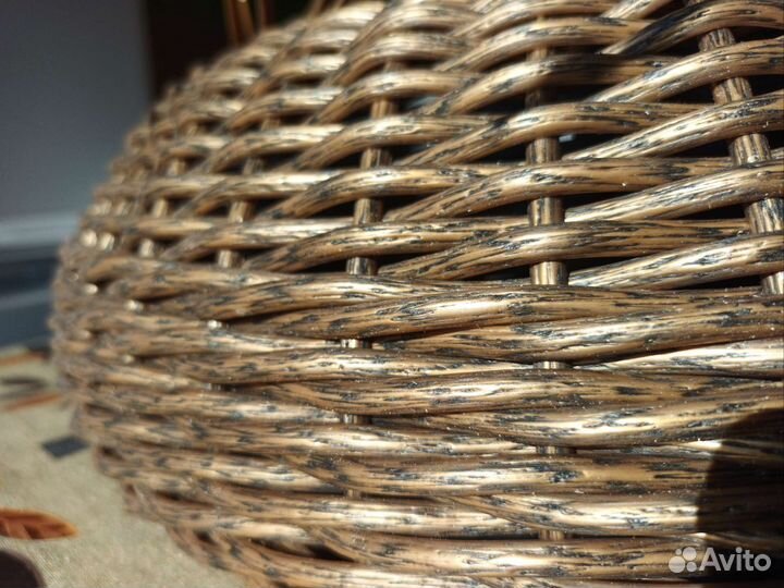 Кашпо -пончик из полиротанга