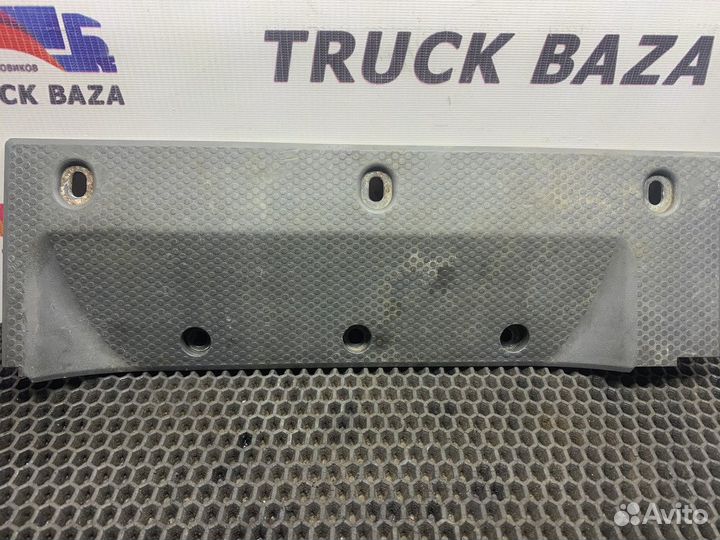 Накладка на порог внутренняя Mercedes-Benz Actros