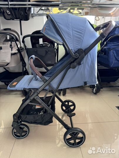 Коляска прогулочная