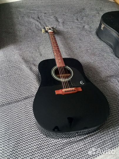 Акустическая гитара Epiphone