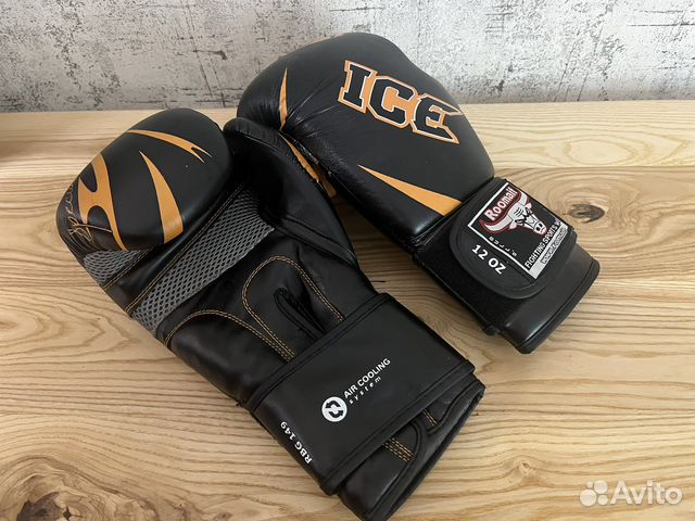 Перчатки для тайского бокса