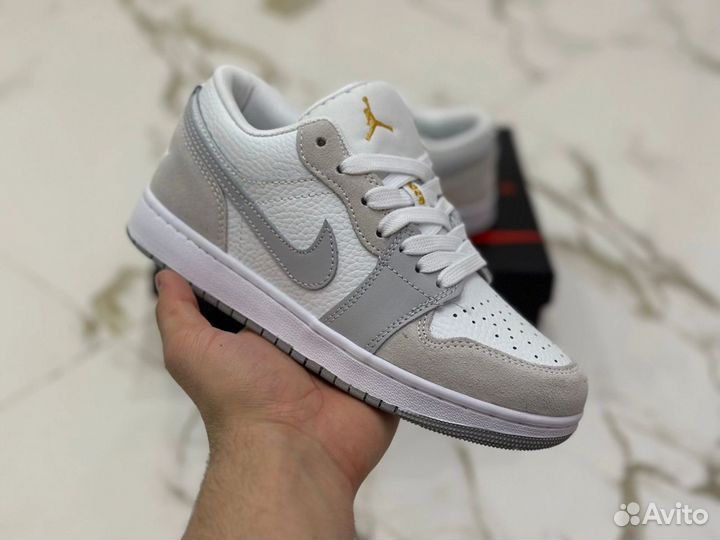 Кроссовки Nike air Jordan 1