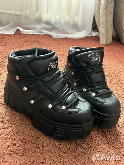 Кеды женские Bershka