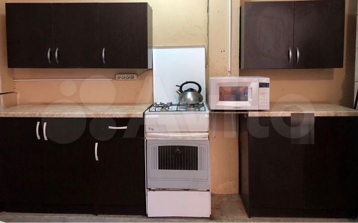 Комната 17 м² в 5-к., 2/2 эт.