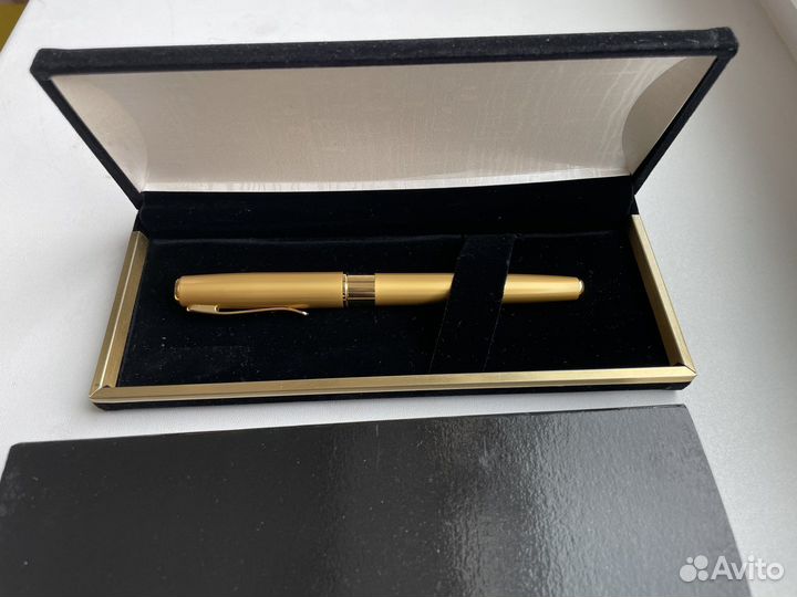 Ручки шариковая и перьевая новые