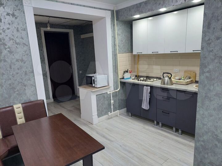 2-к. квартира, 70 м², 1/3 эт.