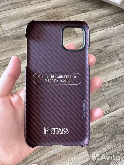 Чехол на iPhone 11 pitaka