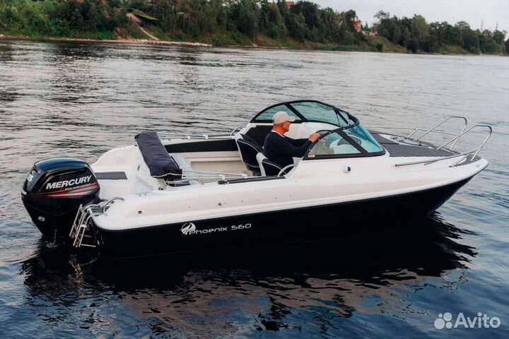Катер Phoenix 560