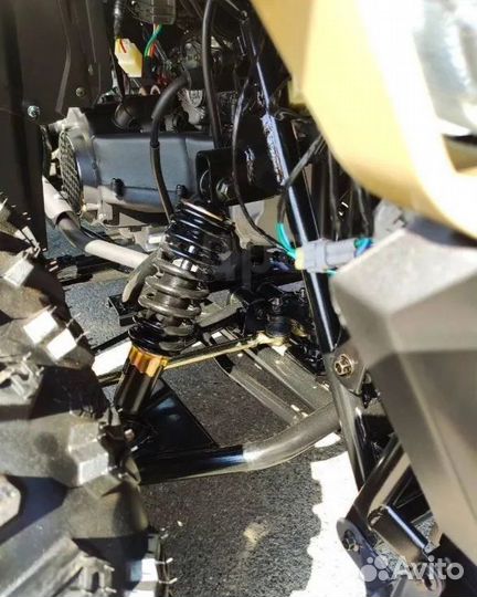 Квадроцикл Linhai-Yamaha M200 бежевый