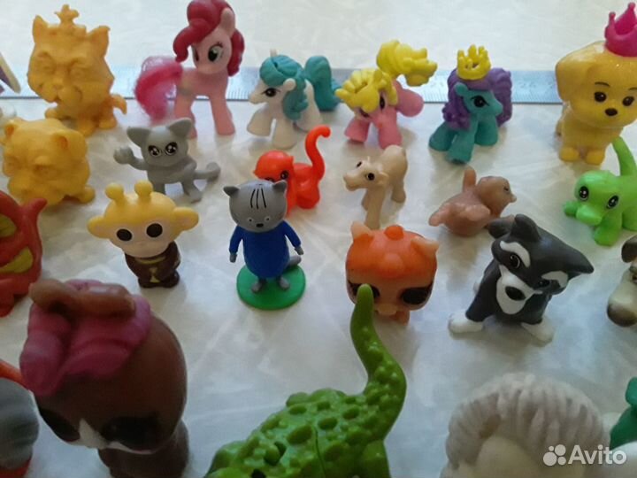 30 шт. Одним лотом. Игрушки. Разные фигурки