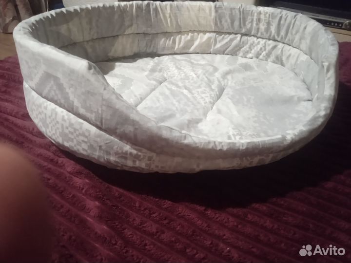 Лежанки для собак и кошек