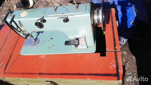 Швейная машина 322 ма