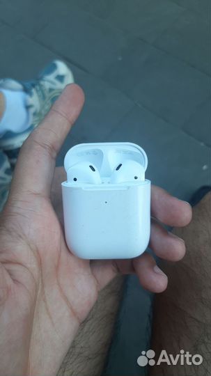 Airpods 2