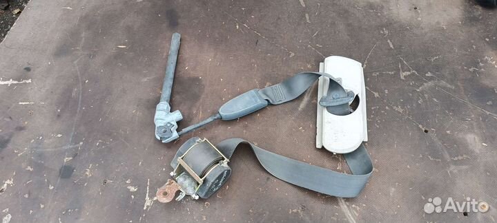 Ремень безопасности передний правый Рено Меган 2