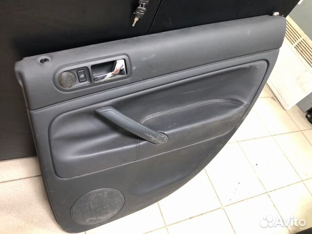 Обшивка двери задняя правая Volkswagen Passat B5