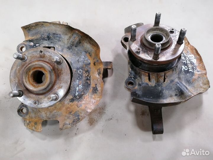 Кулак поворотный передний правый Hyundai Accent II