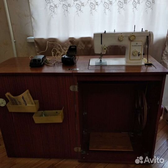Швейная машина