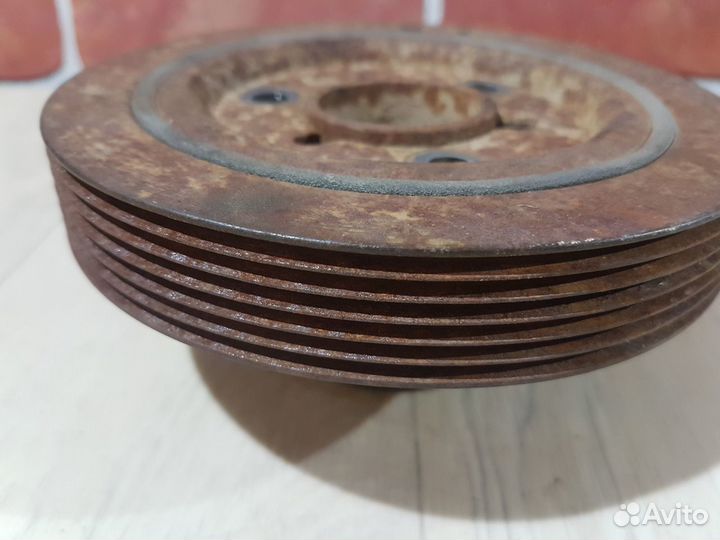 Шкив коленвала citroen c4 1.6 2009 peugeot