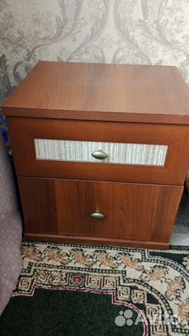 Тумбочка прикроватная