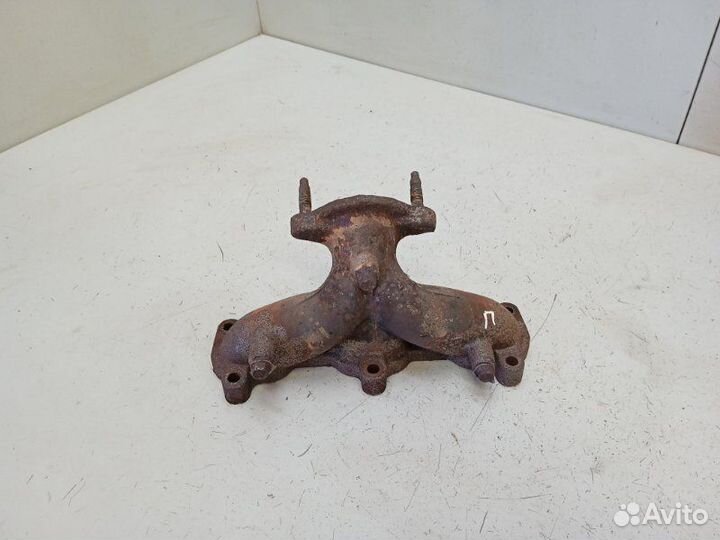 Коллектор выпускной передний Hyundai Santa Fe 1