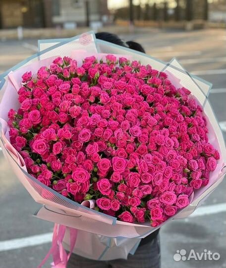 Белые Розы с доставкой / 101роза 70см доставка