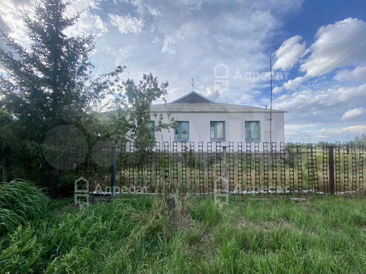 Дом 325,5 м² на участке 15,7 сот.