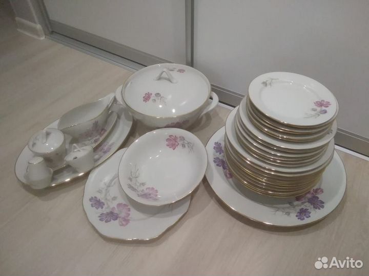 Столовый сервиз новый