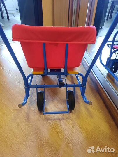 Детские санки на колесах