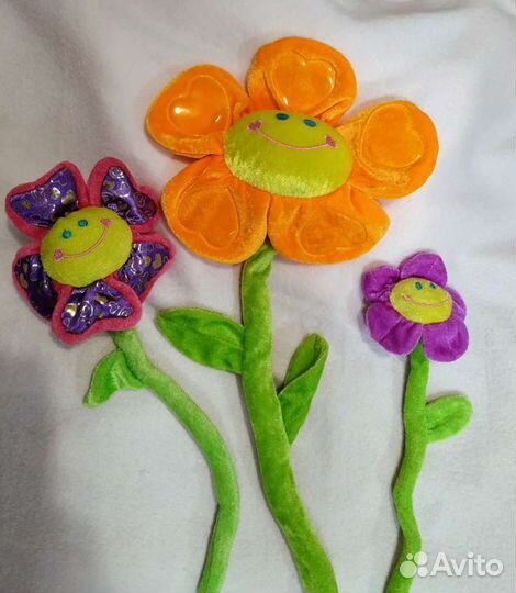 Декоративные плюшевые цветы
