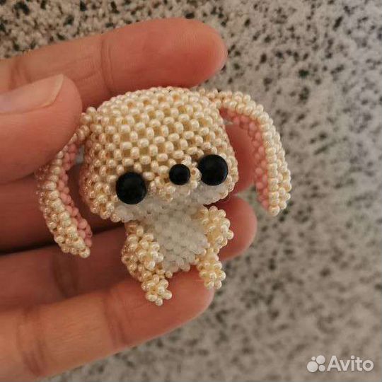 Амигуруми из бисера заяц