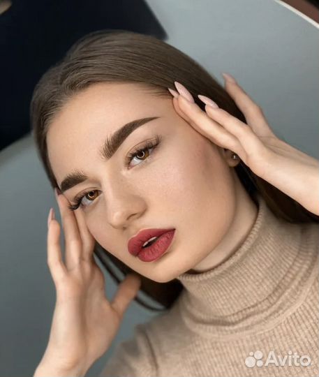 Модели на татуаж бровей, век, губ