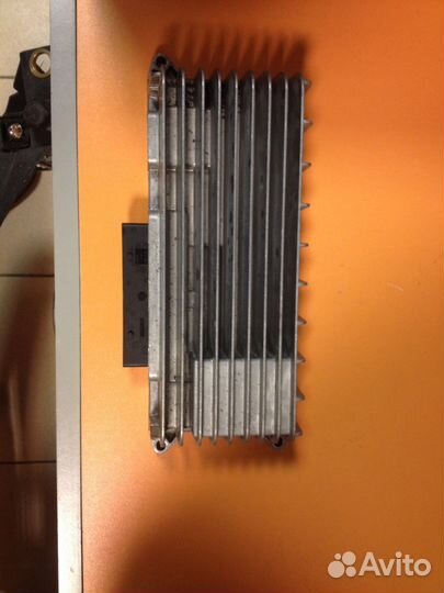 Усилитель звука на Audi A6