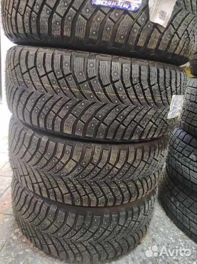 Michelin X-Ice North 4 SUV 295/40 R21 111T