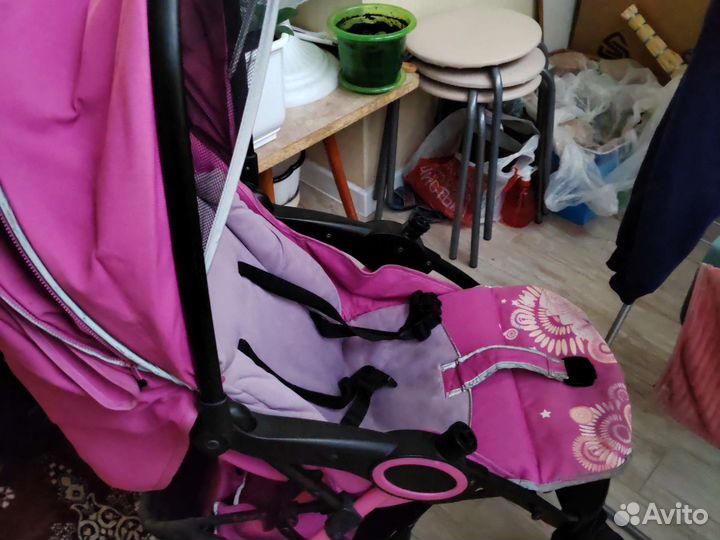 Прогулочная коляска