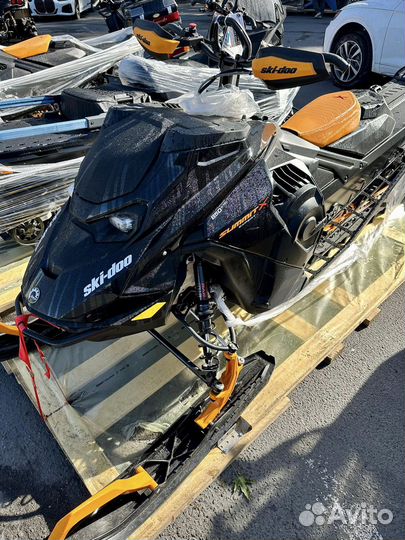 Снегоход SKI-DOO Summit X Expert 165 850 tgrm