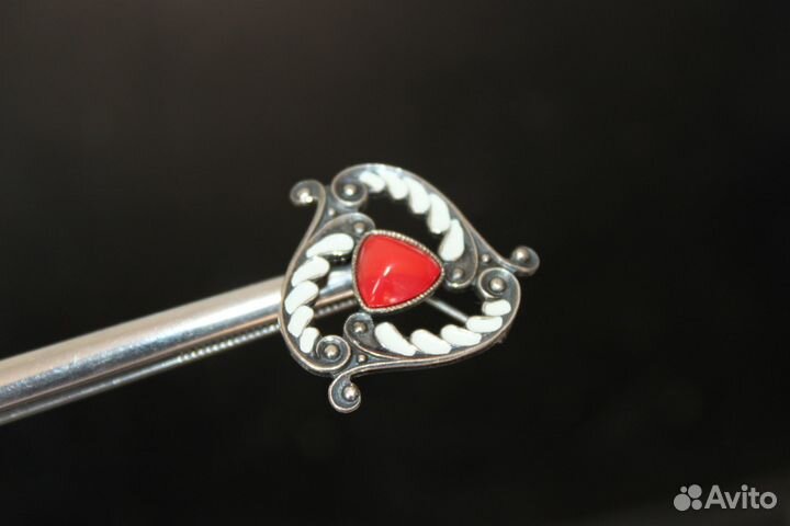 Винтажная брошь.