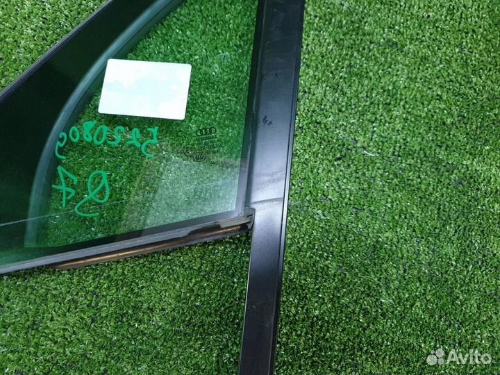 Форточка двери передняя левая Audi Q7 2 (2015-н.в
